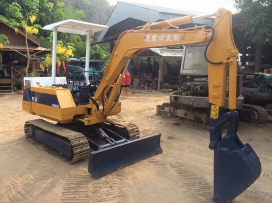 ขายด่วน KOMATSU PC 20-6 สภาพสวยพร้อมทำสี ระบบไว ช่วงล่างสวย พร้อมลงงาน มีเอกสารใบอินวอยและใบซื้อขายของทางร้าน เก่านอกญี่ปุ่นนะจ๊ะ  สนใจติดต่อวัชรัตน์ รุ่งเรืองแทรคเตอร์  ตั้งอยู่ที่ อำเภอพระพุทธบาท จังหวัดสระบุรี โทร:0925768909 หรือ 0965411713