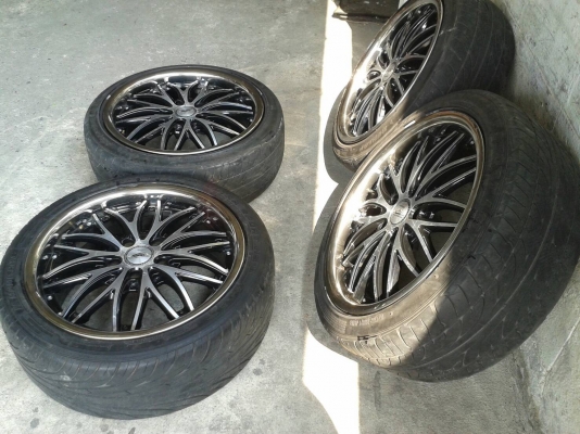 ล้อแม็ก18นิ้ว5รู114 พร้อมยาง สวยๆ 4 ล้อ ราคา 7900 บาท
