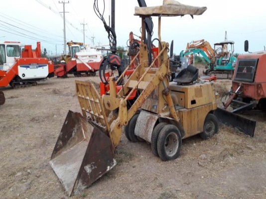 รถตักล้อยาง รถยก ฟอร์คลิฟท์ TOYOTA SG7 เบนชิน พร้อมใช้งาน