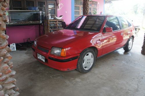 รถ 0pel kadett สีแดง แลกกับรถมอเตอร์ไซค์วิบาค 250ซีซีขึ้นไป