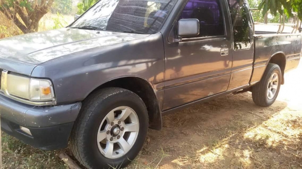 ขายรถกระบะ มังกรทองปี34 พ.เพาเวอร์ ภายในสวย เครื่องดี เอกสารพร้อมโอน สนใจโทร 090-8588220คุณนะ 093-3258446คุณบิว หรือเข้าดูสินค้าอื่นได้ที่ www.truck.in.th/498 หรือเพจFacebook ณรงค์ ซื้อขายรถมือสอง (เว็บไซต์ส่วนตัว) หรือFacebook คุณนะ รถบรรทุก