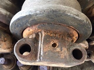 โรลเลอร์รถขุด CAT 320 เก่าญี่ปุ่น ราคา 2,000 บาท โรลเลอร์รถขุด CAT 320 เก่าญี่ปุ่น ราคา 2,000 บาท