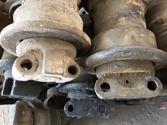 โรลเลอร์รถขุด CAT 312 เก่าญี่ปุ่น ราคา 2,000 บาท โรลเลอร์รถขุด CAT 312 เก่าญี่ปุ่น ราคา 2,000 บาท