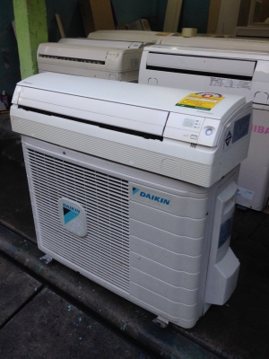 **** ขายแอร์ DAIKIN 12500 BTU Inverter สภาพสวย ****