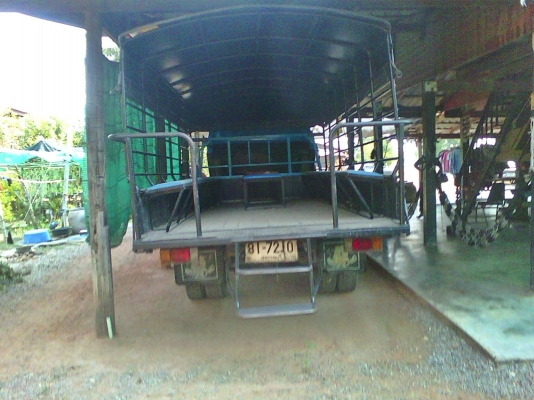 Isuzu NPR รับ-ส่ง นักเรียน