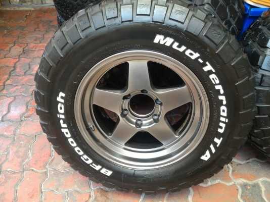 ขายยาง BF KM2 265 x 70 x 17 พร้อมล้อลาย Bradley