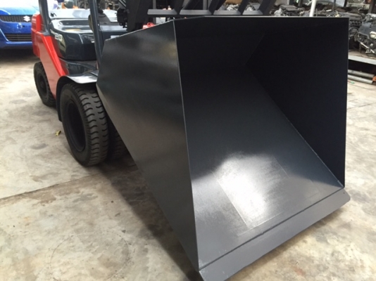 ขายรถโฟลคลิฟท์ ( รุ่นใหม่ล่าสุด ) TOYOTA 8FD20 ,เครื่องยนต์ดีเซล  3Z ,เสายกสูง 4 เมตร ,งาปรับคว่ำ-หงาย , รถนำเข้าจากญี่ปุ่น 100\% พร้อมปุ้งกี๋แท้จากญี่ปุ่น