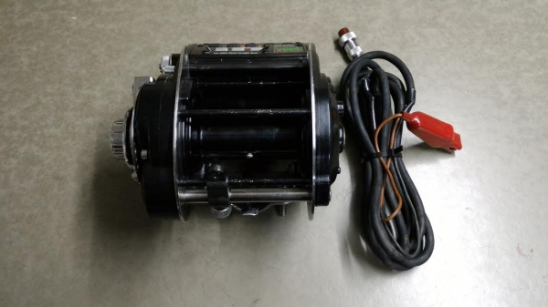 ขายรอกตกปลาไฟฟ้า MIYA 500DX