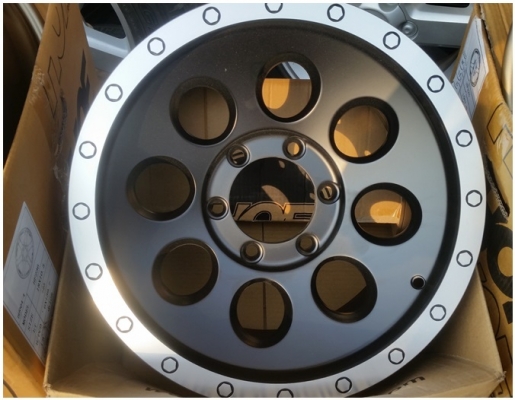 ขายล้อใหม่ขอบ16 6 รู หยดน้ำขอบเงา+ยาง265/70/16 4 ล้อ