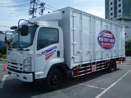 ขาย 6 ล้อ อีซูซุ FRR 210 แรง ตู้แห้ง  ยาว 6.5 ม. ปี 57 เป็นรถทดลองขับวิ่งน้อย สภาพป้ายแดง พร้อมใช้  จัดแนนท์ได้ครับ สนใจติดต่อ 081-9420141  ,  081-5715326