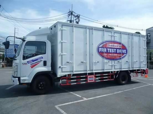 ขาย 6 ล้อ อีซูซุ FRR 210 แรง ตู้แห้ง  ยาว 6.5 ม. ปี 57 เป็นรถทดลองขับวิ่งน้อย สภาพป้ายแดง พร้อมใช้  จัดแนนท์ได้ครับ สนใจติดต่อ 081-9420141  ,  081-5715326