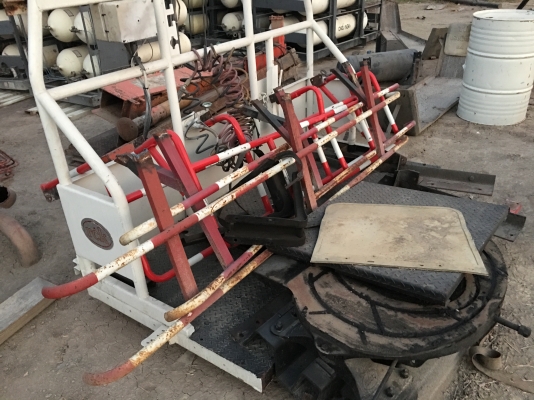 จานหัวลากพร้อมชุดพื้นท้าย