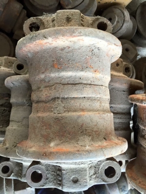 โรลเลอร์รถขุด kobelco sk60-5 เก่าเช็คนอกญี่ปุ่น ราคา 2,000 บาท