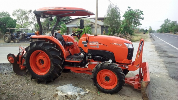 47เอสพี สวยมาใหม่ๆ พร้อมอุปกรหน้าหลัง เดิมๆทั้งคันใช้น้อยจริงๆ 47เอสพี สวยมาใหม่ๆ พร้อมอุปกรหน้าหลัง เดิมๆทั้งคันใช้น้อยจริงๆ