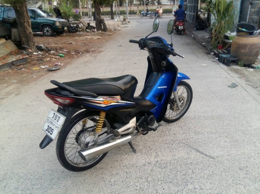 wave 100s ราคา 15000 บาท สนใจโทร 089-8859869 เดช