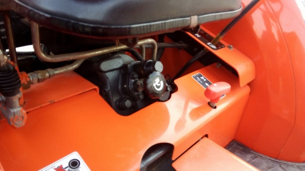 ขาย36แรงรถไร่สภาพเยี่ยม ไร้สนิม  สวยสุด พร้อมอุปกรณ์หน้าหลัง