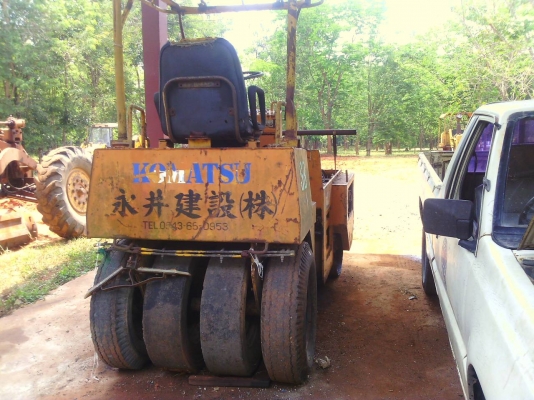 ขายรถบด KOMATSU JV40C ขนาด 4 ตันสั่นสะเทือน เพลาเดี่ยว ไม่มีเอกสาร ราคา 150000