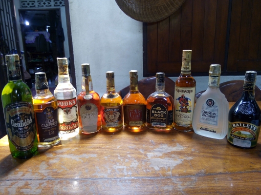 ขายเหล้าเก่า เลิกสะสมจำนวน 100 ขวด