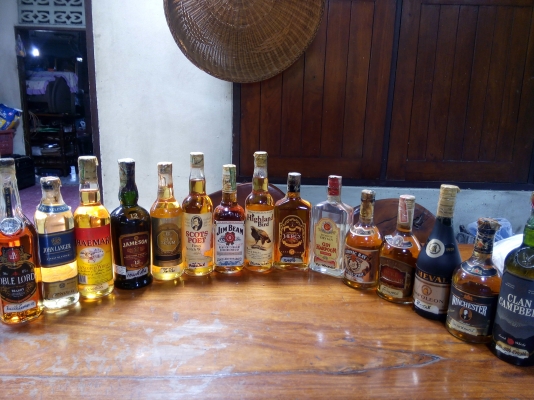 ขายเหล้าเก่า เลิกสะสมจำนวน 100 ขวด