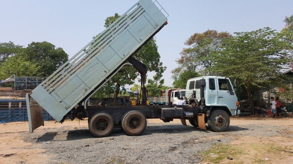 ขาย10ล้อ2เพลาอีซูซุร็อคกี้195 6HE1 สโลว์กลาง แชชซีสวยเครื่องดี สภาพพร้อมวิ่งงาน ขาย10ล้อ2เพลาอีซูซุร็อคกี้195 6HE1 สโลว์กลาง แชชซีสวยเครื่องดี สภาพพร้อมวิ่งงาน