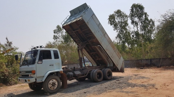 ขาย10ล้อ2เพลาอีซูซุร็อคกี้195 6HE1 สโลว์กลาง แชชซีสวยเครื่องดี สภาพพร้อมวิ่งงาน ขาย10ล้อ2เพลาอีซูซุร็อคกี้195 6HE1 สโลว์กลาง แชชซีสวยเครื่องดี สภาพพร้อมวิ่งงาน