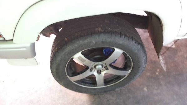 **90,000 บ.ต่อรอง/// รถกระบะ4ประตู TOYOTA HILUX HERO 2.45D 4ประตู ปี33 (ขับ2) เครื่อง/เกียร์ เดิม แน่น แรง ช่วงล่างแน่น คัสซีสวยกริ้ป ภายในเก๋งดี ไม่ผุ พ.พาวเวอร์ แอร์มีระบบ แต่งยกสูง ล้อแม็กสวย ยางดี บอดี้ดี ทรงสวย สีสันได้ พร้อมใช้ เล่มฯภาษีเต็ม **ขาย T