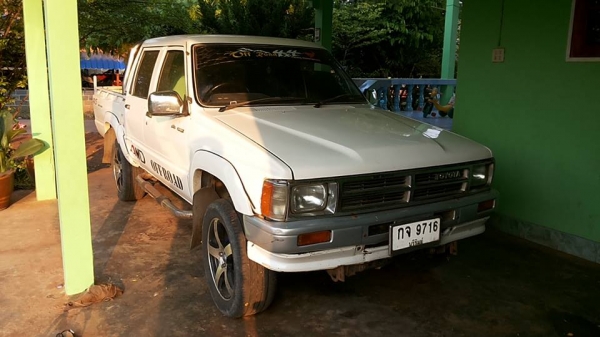 **90,000 บ.ต่อรอง/// รถกระบะ4ประตู TOYOTA HILUX HERO 2.45D 4ประตู ปี33 (ขับ2) เครื่อง/เกียร์ เดิม แน่น แรง ช่วงล่างแน่น คัสซีสวยกริ้ป ภายในเก๋งดี ไม่ผุ พ.พาวเวอร์ แอร์มีระบบ แต่งยกสูง ล้อแม็กสวย ยางดี บอดี้ดี ทรงสวย สีสันได้ พร้อมใช้ เล่มฯภาษีเต็ม **ขาย T