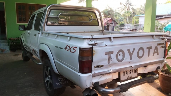 **90,000 บ.ต่อรอง/// รถกระบะ4ประตู TOYOTA HILUX HERO 2.45D 4ประตู ปี33 (ขับ2) เครื่อง/เกียร์ เดิม แน่น แรง ช่วงล่างแน่น คัสซีสวยกริ้ป ภายในเก๋งดี ไม่ผุ พ.พาวเวอร์ แอร์มีระบบ แต่งยกสูง ล้อแม็กสวย ยางดี บอดี้ดี ทรงสวย สีสันได้ พร้อมใช้ เล่มฯภาษีเต็ม **ขาย T