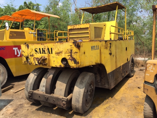 ขายด่วนรถบดล้อยาง9ล้อSAKAI TS7409 ตรวจเช็คพร้อมใช้งานทำสี เล่มทะเบียน