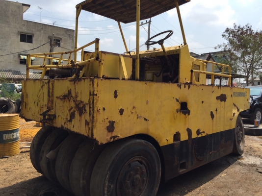 ขายด่วนรถบดล้อยาง9ล้อSAKAI TS7409 ตรวจเช็คพร้อมใช้งานทำสี เล่มทะเบียน