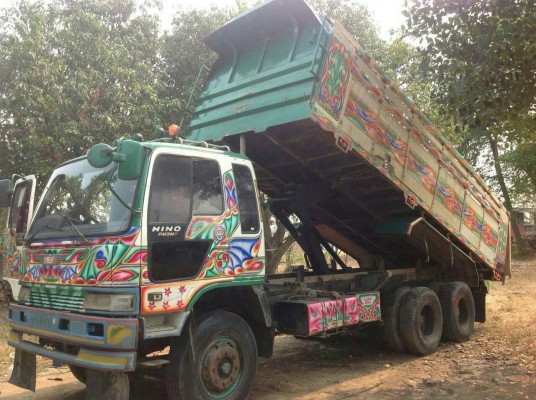 ขาย HINO 3M สองเพลาดั๊ม กระบะเนียม รถปี 40