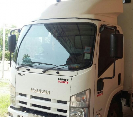 หกล้อ อีซูชุ NMR130ปี54ช่วงยาว4.30ม บรรทุกตู้แห้ง สภาพนางฟ้าสวยจัดบางเดิมทั้งคัน ทะเบียนพร้อมโอน