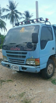 หกล้อ อีซุซุ NPR120ปี41ดั้มกะบะสามมิต สภาพดีสวยเดิมๆพร้อมใช้งาน ทะเบียนพร้อมโอน หกล้อ อีซุซุ NPR120ปี41ดั้มกะบะสามมิต สภาพดีสวยเดิมๆพร้อมใช้งาน ทะเบียนพร้อมโอน