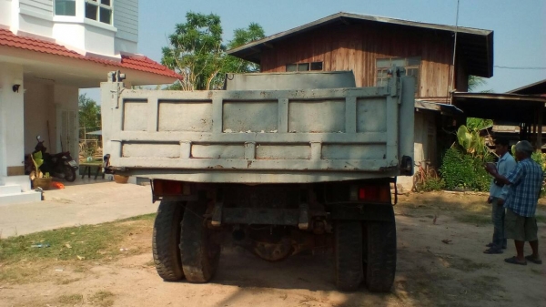 ดั้มพ์หัวแหลม เครื่อง6BD1แน่นๆพ.เวอร์ สโลว์กลางยางเต็มคัสซีสวยเล่มพร้อมโอน ดั้มพ์หัวแหลม เครื่อง6BD1แน่นๆพ.เวอร์ สโลว์กลางยางเต็มคัสซีสวยเล่มพร้อมโอน