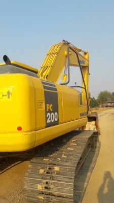 ขายรถแบคโฮ KOMATSU PC200-7 เอกสารใบแจ้งจำหน่าย 11000 ชม.ราคา 2100000