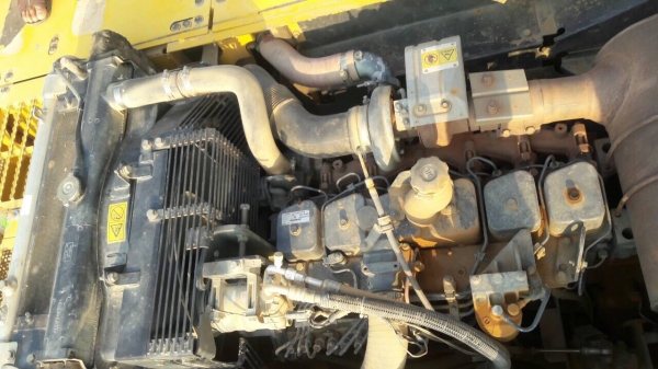 ขายรถแบคโฮ KOMATSU PC200-7 เอกสารใบแจ้งจำหน่าย 11000 ชม.ราคา 2100000