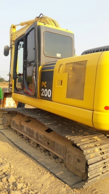 ขายรถแบคโฮ KOMATSU PC200-7 เอกสารใบแจ้งจำหน่าย 11000 ชม.ราคา 2100000
