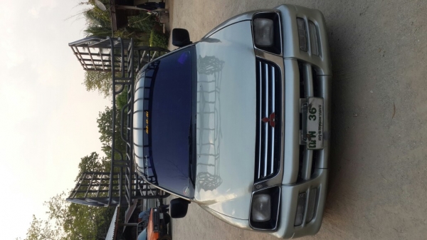 ขายรถยนต์ strada ตอนเดียว