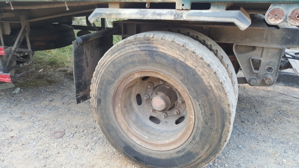 ขายหางพ่วงไม่ดั้ม3คานยาว7เมตรสภาพดีเล่มพร้มโอน