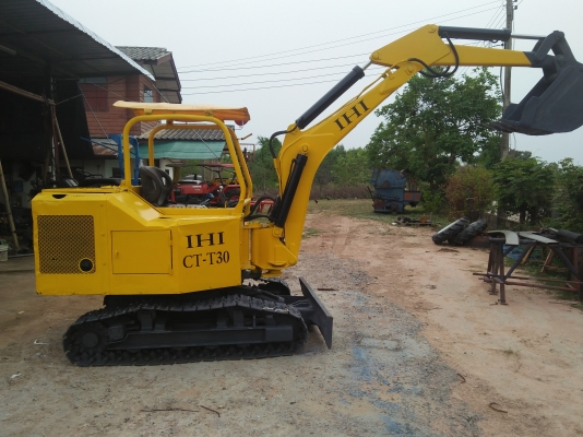 ขายแบคโฮ IHI  CT - T30 เก่านอกแท้ เครื่องดี ปั๊มแรง