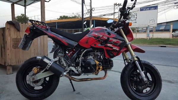 Kawazaki Ksr สีแดง-ดำ ปี 52 สภาพเครื่องดี เดิม ๆ ราคา เบา ๆ Kawazaki Ksr สีแดง-ดำ ปี 52 สภาพเครื่องดี เดิม ๆ ราคา เบา ๆ