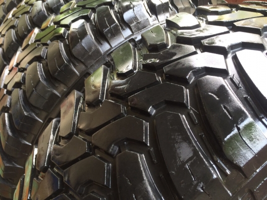 ยาง mud deestone 285/75/16 ปี 11 ยาง mud deestone 285/75/16 ปี 11