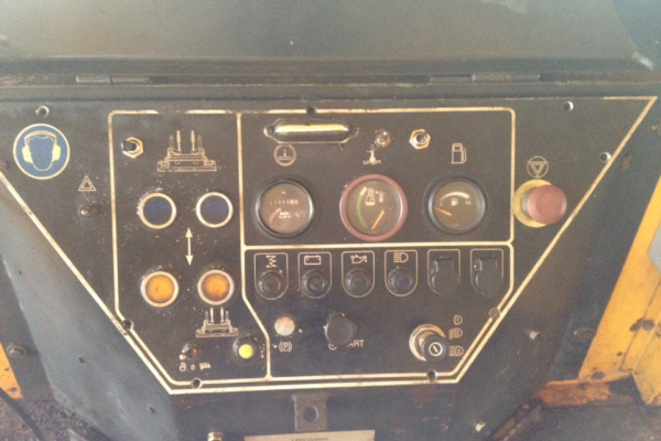 ขายแล้วค่ะ รถปูยางดีแม็กซ์ สภาพสวย พร้อมใช้งาน ขายแล้วค่ะ รถปูยางดีแม็กซ์ สภาพสวย พร้อมใช้งาน