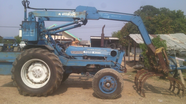 ขานรถไถ6600  ที3แท้ๆเต็มคันพร้อมคีบหน้า    สวยๆพร้อมใช้งาน