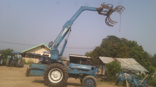 ขานรถไถ6600  ที3แท้ๆเต็มคันพร้อมคีบหน้า    สวยๆพร้อมใช้งาน