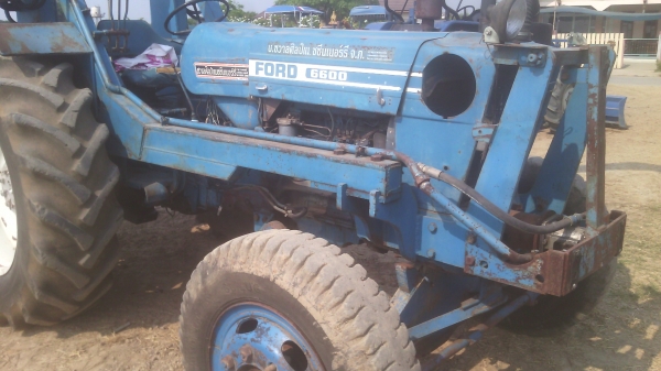 ขานรถไถ6600  ที3แท้ๆเต็มคันพร้อมคีบหน้า    สวยๆพร้อมใช้งาน