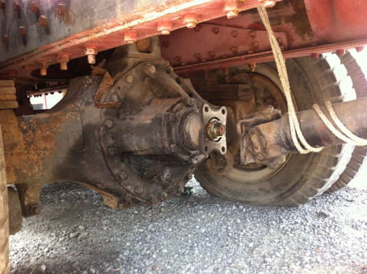 ขายฮีโน่ 3H เพลาเดียว เครื่อง HO7D 195 ตามสภาพ รถขับไม่ได้เพราะอุปกรณ์ต่างๆ ไม่ได้ประกอบ