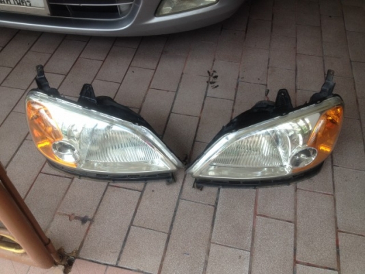 ไฟหน้า HONDA CIVIC ไดเเมนชั่นตัวนอกเก่าญี่ปุ่นสภาพตามรูปครับ