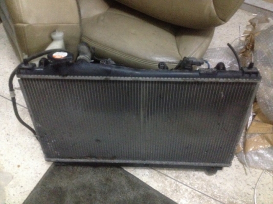 หม้อน้ำพร้อมพัดลม CIVIC ไดเเมนชั่นเก่าญี่ปุ่นเเท้สภาพสวย หม้อน้ำพร้อมพัดลม CIVIC ไดเเมนชั่นเก่าญี่ปุ่นเเท้สภาพสวย