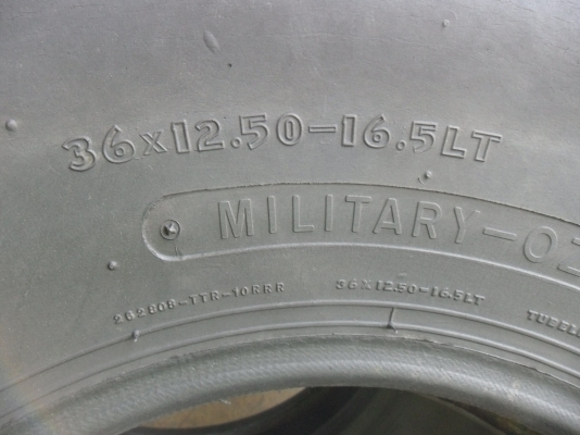 ยาง GoodYear 36x12.50R16.5 สวยๆ 4 เส้น ลดราคาเหลือ 3500 บาท ยาง GoodYear 36x12.50R16.5 สวยๆ 4 เส้น ลดราคาเหลือ 3500 บาท